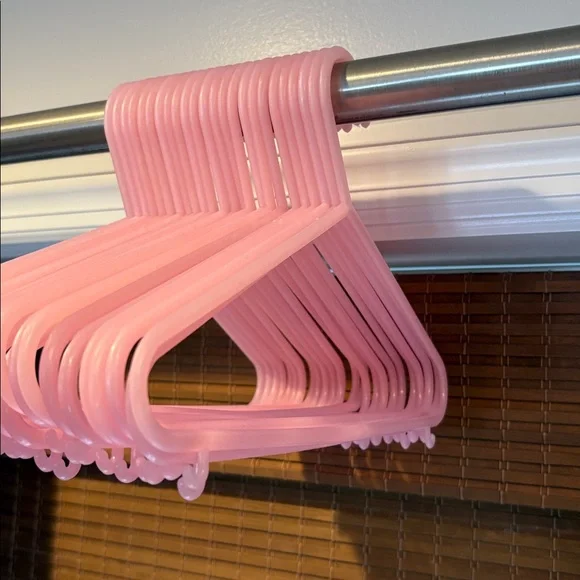 Kids Pink Hangers Set of 27 - Picture 5 of 6